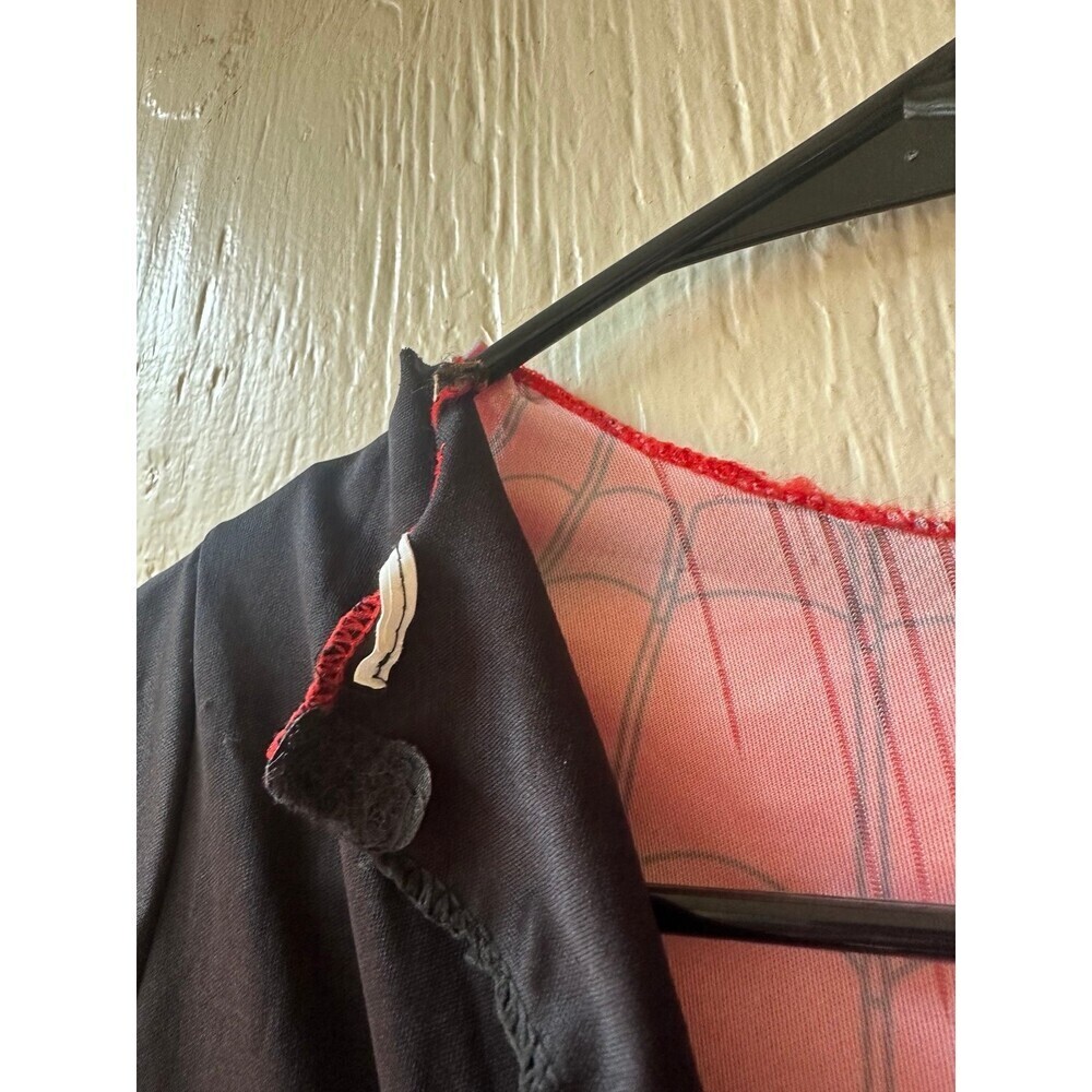 Black and Red Spider-Man boys size medium costume - Picture 8 of 9